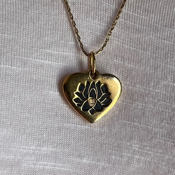 Alex and Ani Lotus Peace Petals Heart Goldtone Adjustable Slide Necklace - Picture 11 of 16